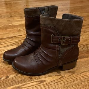 EARTH ORIGINS Brown Leather Ankle Boots, Size 9